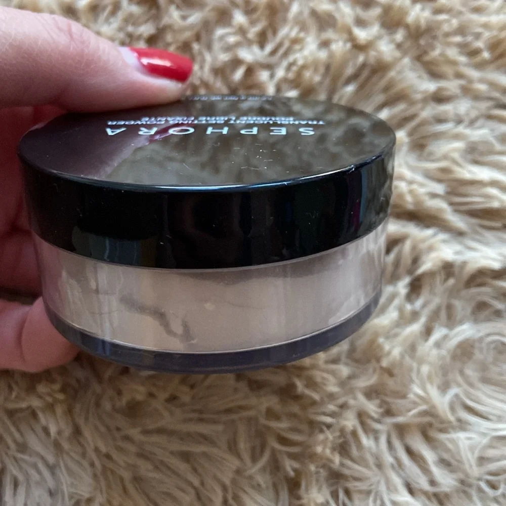 Sephora translucent setting powder in universal - Picture 5 of 5